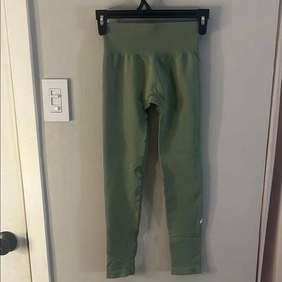 Oner Active Green Leggings for Versatile Comfort nwot - Picture 2 of 5